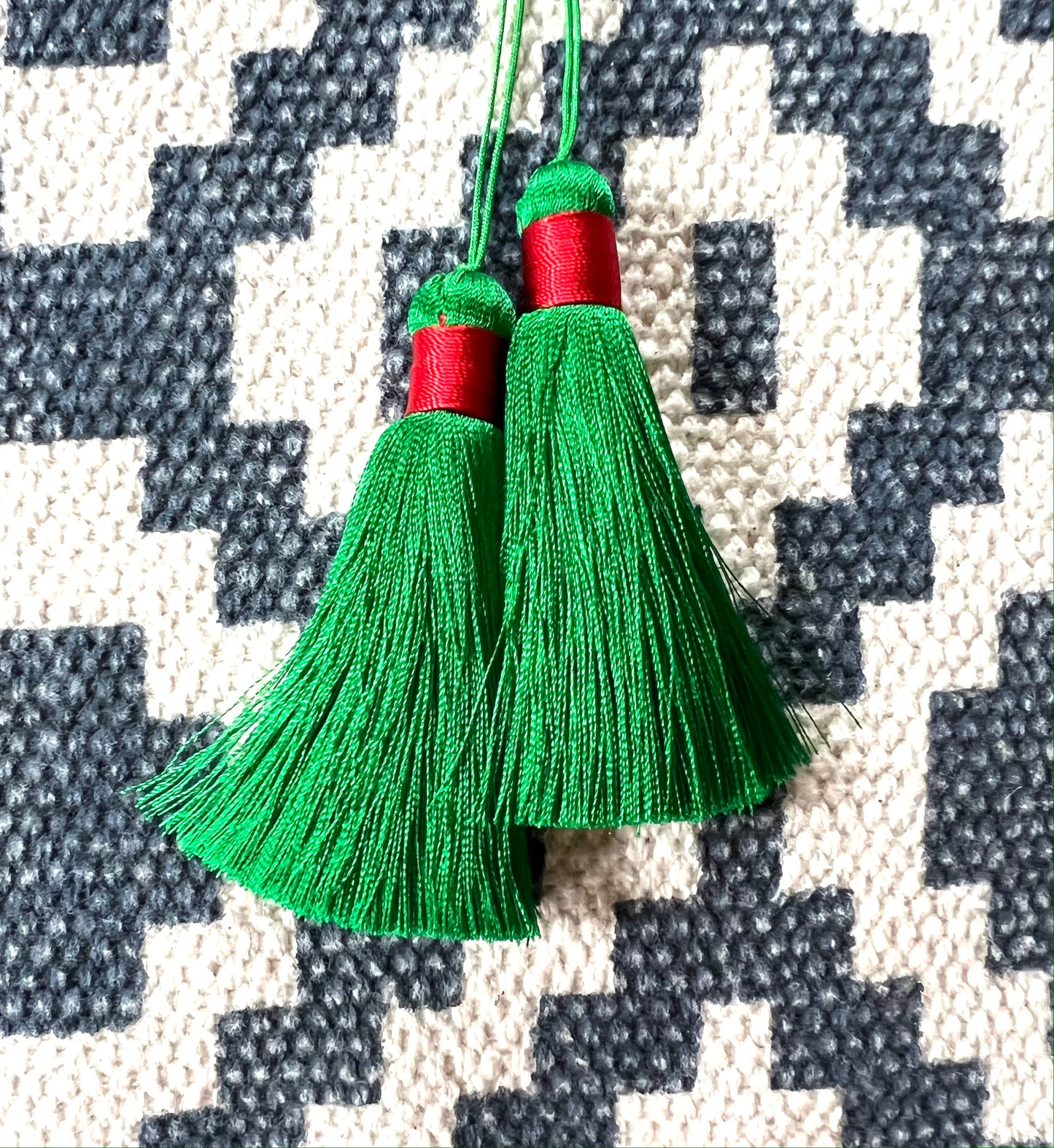 Pick 'n' Mix Silky Tassel