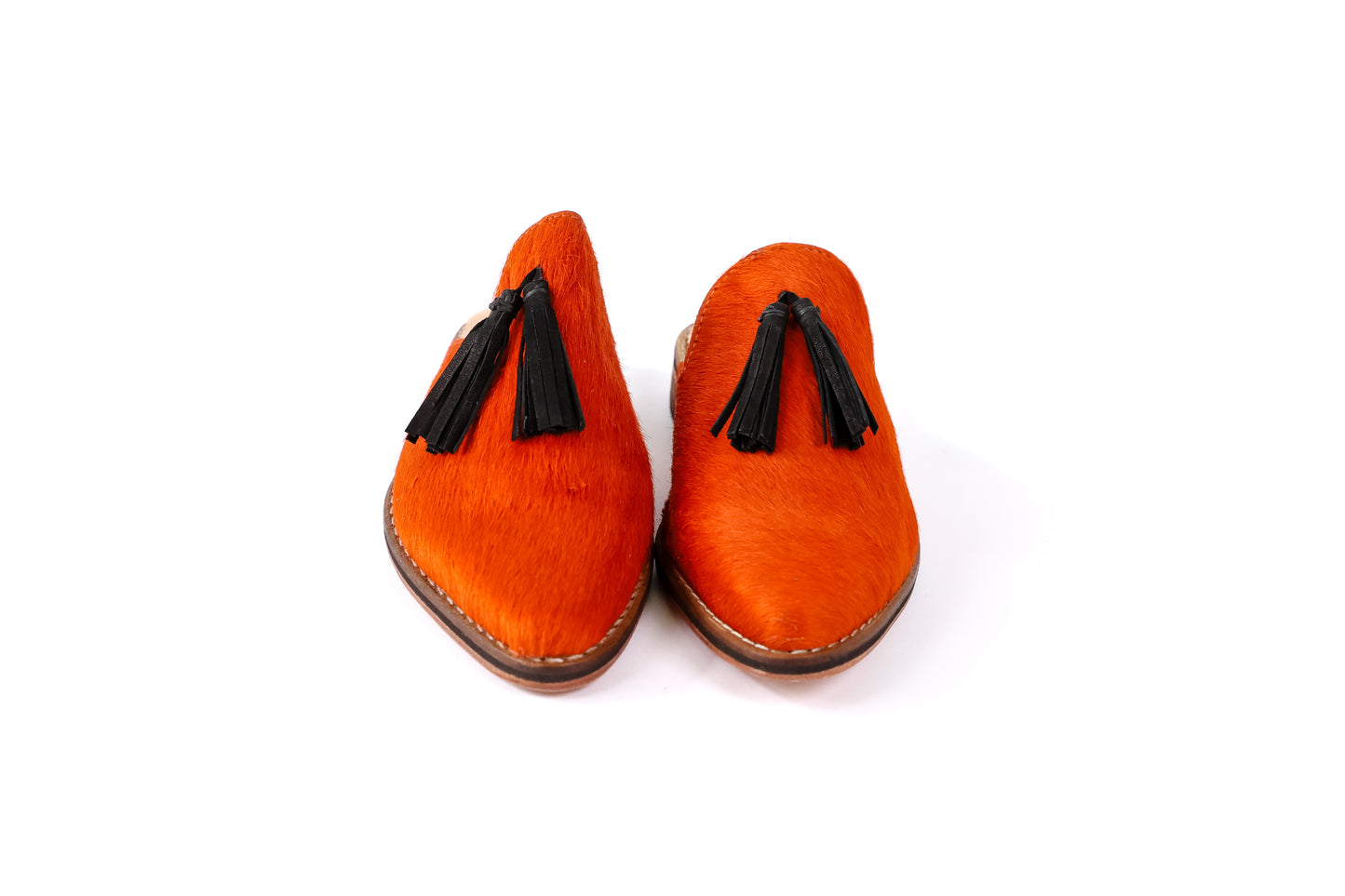 Dina in Orange